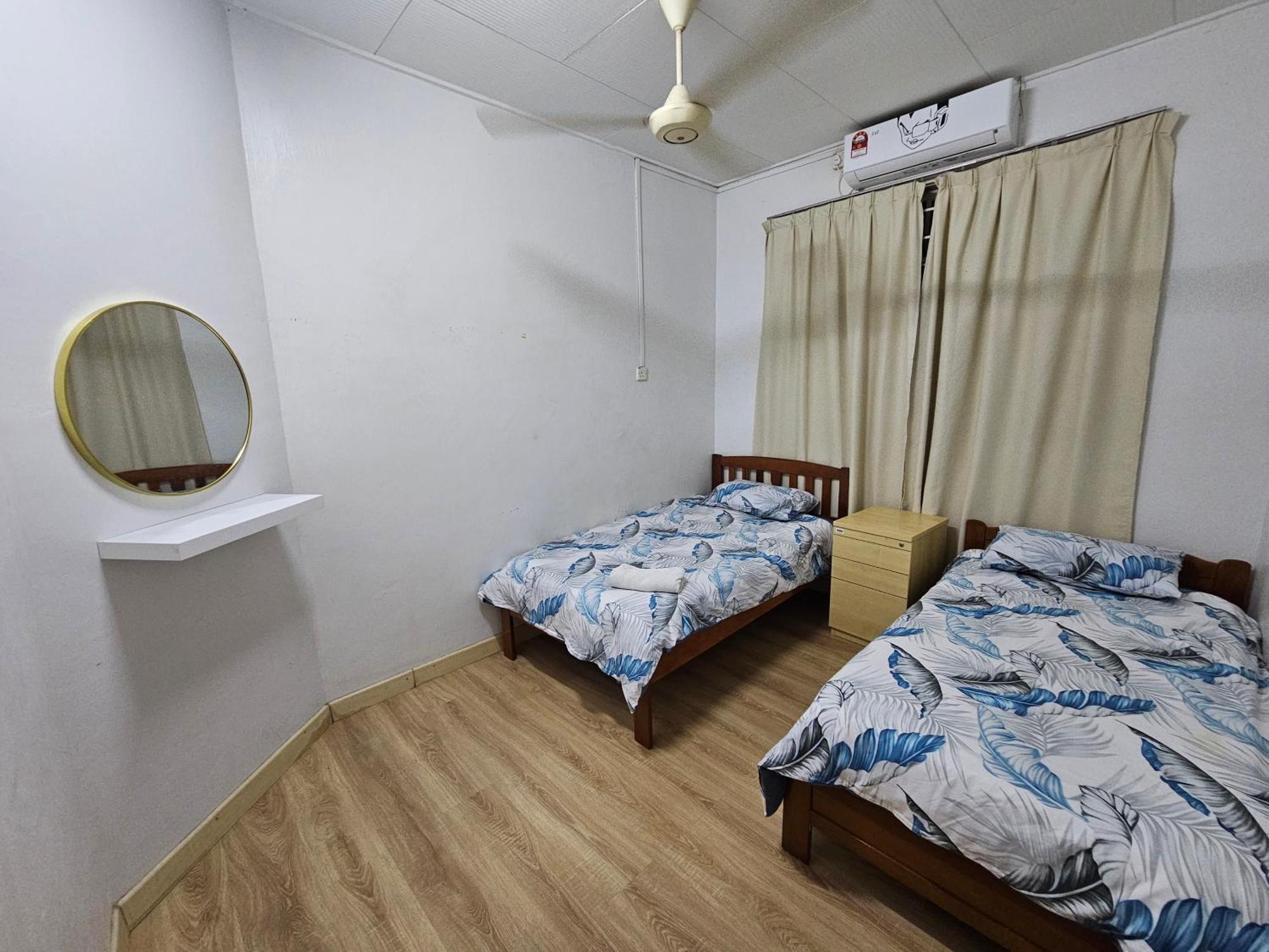 Ruhani Homestay 3 Kb - 4 Bedroom Fully Airconditioned With Wifi & Netflix Kota Bharu Exterior photo